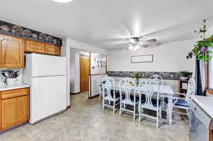 2400 S Ridge Rd, Green Bay, WI 54304 - Photo 13