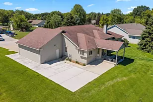 2562 Rebecca Ann Dr, New Franken, WI 54229 - Photo 39