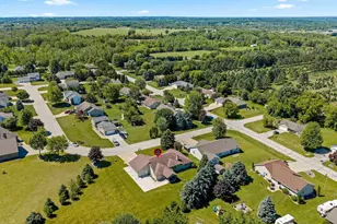 2562 Rebecca Ann Dr, New Franken, WI 54229 - Photo 45