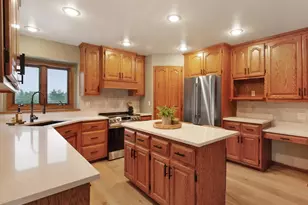 2562 Rebecca Ann Dr, New Franken, WI 54229 - Photo 7