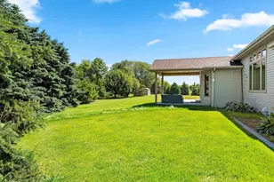 2562 Rebecca Ann Dr, New Franken, WI 54229 - Photo 37
