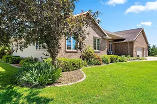 2562 Rebecca Ann Dr, New Franken, WI 54229 - Photo 3