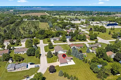 2562 Rebecca Ann Drive, New Franken, WI 54229 - Photo 43