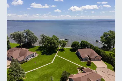 935 Brighton Drive, Menasha, WI 54952 - Photo 69