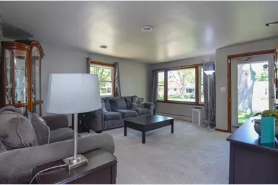 614 Karl Street, Green Bay, WI 54301 - Photo 5