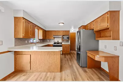 2615 W Sunnyview Circle, Appleton, WI 54914 - Photo 13