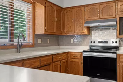 2615 W Sunnyview Circle, Appleton, WI 54914 - Photo 11