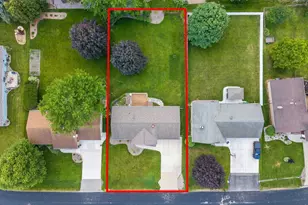 2615 W Sunnyview Cir, Appleton, WI 54914 - Photo 5