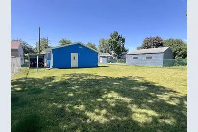 512 W 19th Avenue, Oshkosh, WI 54904 - Photo 19