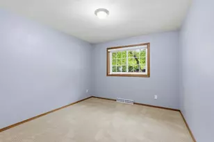 2900 E Lourdes Dr, Appleton, WI 54915 - Photo 15