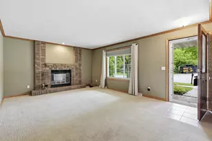 2900 E Lourdes Dr, Appleton, WI 54915 - Photo 3