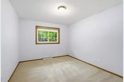 2900 E Lourdes Drive, Appleton, WI 54915 - Photo 17