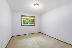 2900 E Lourdes Dr, Appleton, WI 54915 - Photo 17