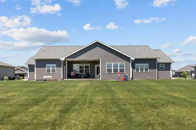 2157 Fox Point Circle, De Pere, WI 54115 - Photo 11