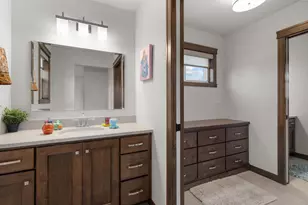 2157 Fox Pt Cir, De Pere, WI 54115 - Photo 39