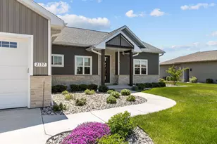 2157 Fox Pt Cir, De Pere, WI 54115 - Photo 7