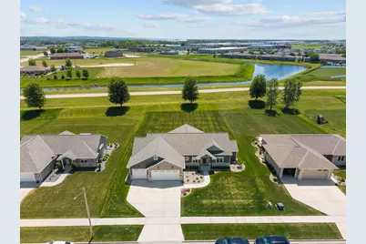 2157 Fox Point Circle, De Pere, WI 54115 - Photo 3