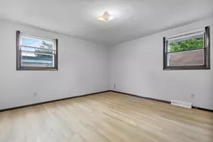 928 N 6th Ave, Sturgeon Bay, WI 54235 - Photo 13