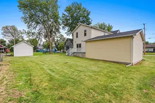 210 River St, Neenah, WI 54956 - Photo 45