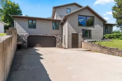 2100 Hillside Lane, Green Bay, WI 54302 - Photo 33