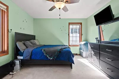 2100 Hillside Lane, Green Bay, WI 54302 - Photo 23