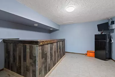 2100 Hillside Lane, Green Bay, WI 54302 - Photo 31