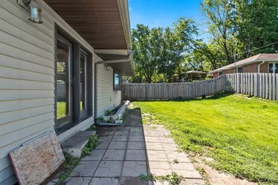 2100 Hillside Lane, Green Bay, WI 54302 - Photo 37