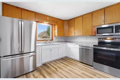 1014 24th Street, Two Rivers, WI 54241 - Photo 3