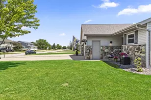1329 S Franco Ct, De Pere, WI 54115 - Photo 53