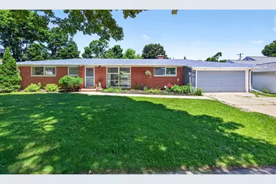 1304 Division Street, Green Bay, WI 54303 - Photo 1