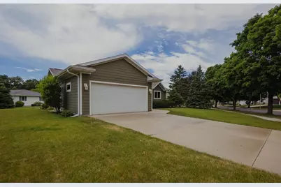 1054 Sycamore Tree Drive, Fond du Lac, WI 54935 - Photo 37