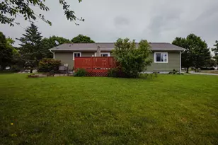 1054 Sycamore Tree Dr, Fond du Lac, WI 54935 - Photo 29