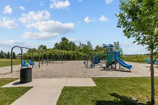 2071 Greengrove St, Kaukauna, WI 54130 - Photo 43