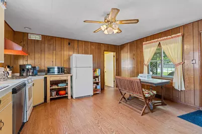 27 9th Street, Clintonville, WI 54929 - Photo 13