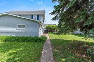27 9th St, Clintonville, WI 54929 - Photo 37