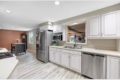 1529 Clark Street, Algoma, WI 54201 - Photo 13