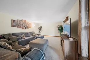 3634 Glenbrooke Ln, Green Bay, WI 54301 - Photo 11