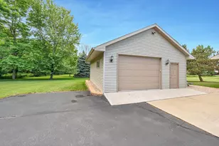 3605 Solitude Rd, De Pere, WI 54115 - Photo 43