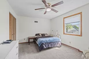 706 N Hawthorne Dr, Appleton, WI 54915 - Photo 13