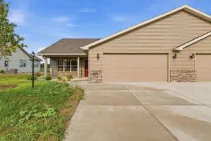 336 Twilight Trail, Fond du Lac, WI 54937 - Photo 1