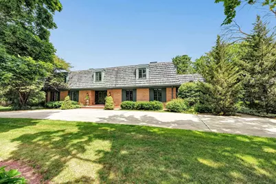 675 Sunset Circle, Green Bay, WI 54301 - Photo 3