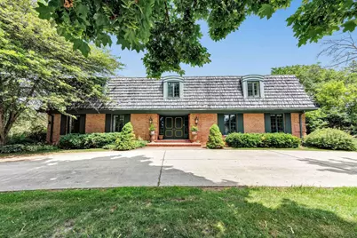 675 Sunset Circle, Green Bay, WI 54301 - Photo 1