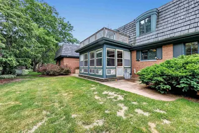 675 Sunset Circle, Green Bay, WI 54301 - Photo 51