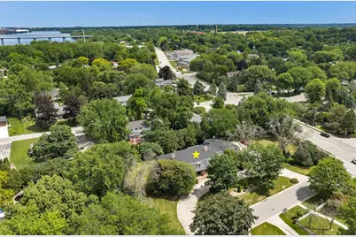 675 Sunset Circle, Green Bay, WI 54301 - Photo 71