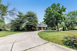 675 Sunset Cir, Green Bay, WI 54301 - Photo 5
