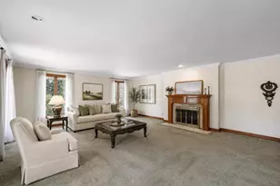 675 Sunset Cir, Green Bay, WI 54301 - Photo 11