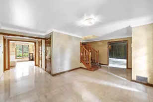 675 Sunset Cir, Green Bay, WI 54301 - Photo 7