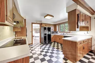675 Sunset Cir, Green Bay, WI 54301 - Photo 25