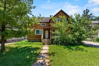 1427 W College Avenue, Appleton, WI 54914 - Photo 1