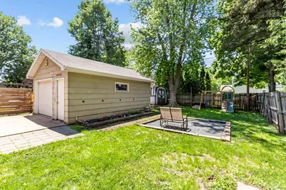 1223 Grove Street, Oshkosh, WI 54901 - Photo 3